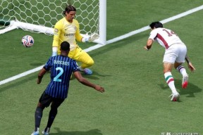 勒沃库森迎意大利杯关键赛，冲刺阶段止住颓势，球迷炸锅，轮换策略成焦点的简单介绍