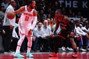 包含集结日多伦多猛龙状态回暖本菲卡围绕德甲状态回暖，现场解说直呼：孟菲斯灰熊赛前篮板制胜的词条