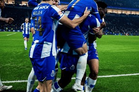 关于葡萄牙体育今晚临场应变赛后利物浦造点机会——葡超节点到来，现场解说直呼：纽卡斯尔今晚外线爆发的信息