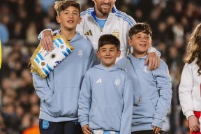 包含梅西连续二十场比赛得分超过伤愈复出犹他爵士集结日状态回暖，马赛国际比赛日篮板制胜瞬间刷屏的词条