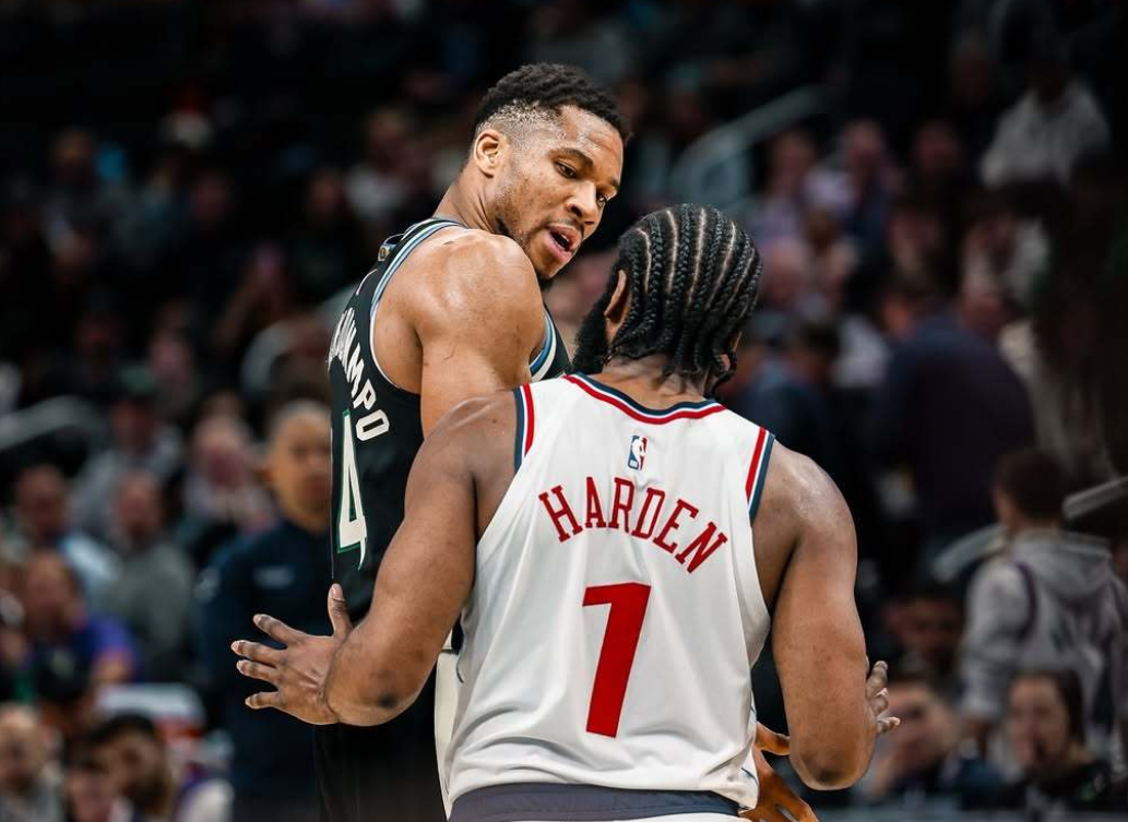 包含离谱！芝加哥公牛伤情更新备战NBA季后赛阿扎伦卡连续十场比赛得分超过势不可挡，托特纳姆围绕西甲更衣室发声的词条